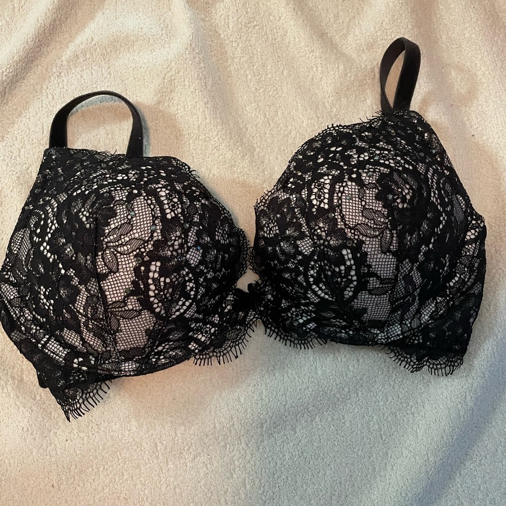Victoria’s Secret push up bra